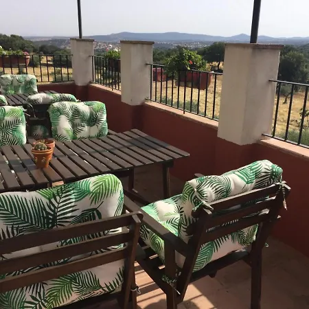 Bed & Breakfast Flores Amarillas Almoharin